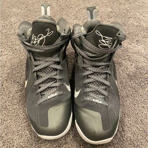 Nike Lebron 9 | Cool Grey | Size 9.5 U.S.